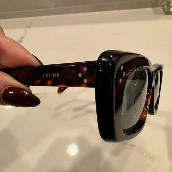 CELINE
Bold 3 Dots 57MM Rectangular Sunglasses
Dark Havana - Picture 5 of 8